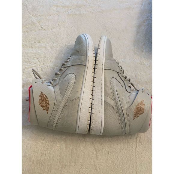 Air Jordan 1 Retro High Nouvea main image 7
